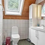 3 Bedroom Lovely In Prázdninový dům Fårvang
