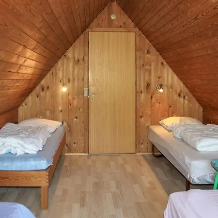 Сasa de vacaciones 3 Bedroom Lovely In