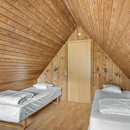 3 Bedroom Lovely In Fårvang